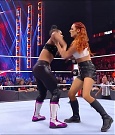 WWE_Monday_Night_Raw_2021_10_04_720p_HDTV_x264-NWCHD_mp4_007569465.jpg