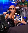 WWE_Friday_Night_SmackDown_2021_10_08_720p_HDTV_x264-NWCHD_mp4_000259292.jpg