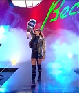WWE_Supersized_SmackDown_2021_10_15_720p_HDTV_x264-NWCHD_mp4_004831604.jpg