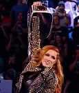 WWE_Supersized_SmackDown_2021_10_15_720p_HDTV_x264-NWCHD_mp4_004854426.jpg