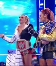 WWE_Friday_Night_SmackDown_2021_10_22_720p_HDTV_x264-Star_mkv_004907040.jpg