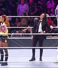 WWE_Friday_Night_SmackDown_2021_10_22_720p_HDTV_x264-Star_mkv_005069303.jpg