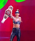 WWE_Monday_Night_Raw_2021_11_08_720p_HDTV_x264-NWCHD_mp4_004126794.jpg