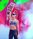 WWE_Monday_Night_Raw_2021_11_08_720p_HDTV_x264-NWCHD_mp4_004130798.jpg
