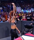 WWE_Monday_Night_Raw_2021_11_08_720p_HDTV_x264-NWCHD_mp4_004166033.jpg