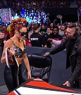 WWE_Monday_Night_Raw_2021_11_08_720p_HDTV_x264-NWCHD_mp4_004168035.jpg