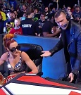 WWE_Monday_Night_Raw_2021_11_08_720p_HDTV_x264-NWCHD_mp4_004170438.jpg