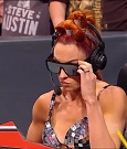 WWE_Monday_Night_Raw_2021_11_08_720p_HDTV_x264-NWCHD_mp4_004335136.jpg