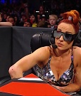WWE_Monday_Night_Raw_2021_11_08_720p_HDTV_x264-NWCHD_mp4_005227378.jpg