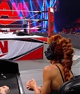 WWE_Monday_Night_Raw_2021_11_08_720p_HDTV_x264-NWCHD_mp4_005238189.jpg