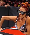 WWE_Monday_Night_Raw_2021_11_08_720p_HDTV_x264-NWCHD_mp4_005255807.jpg