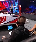 WWE_Monday_Night_Raw_2021_11_08_720p_HDTV_x264-NWCHD_mp4_005393645.jpg