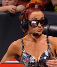 WWE_Monday_Night_Raw_2021_11_08_720p_HDTV_x264-NWCHD_mp4_005396848.jpg