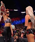 WWE_Monday_Night_Raw_2021_11_08_720p_HDTV_x264-NWCHD_mp4_005623875.jpg