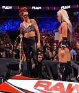 WWE_Monday_Night_Raw_2021_11_08_720p_HDTV_x264-NWCHD_mp4_005634285.jpg
