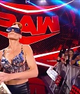WWE_Monday_Night_Raw_2021_11_08_720p_HDTV_x264-NWCHD_mp4_005656307.jpg