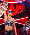 WWE_Monday_Night_Raw_2021_11_08_720p_HDTV_x264-NWCHD_mp4_005657509.jpg