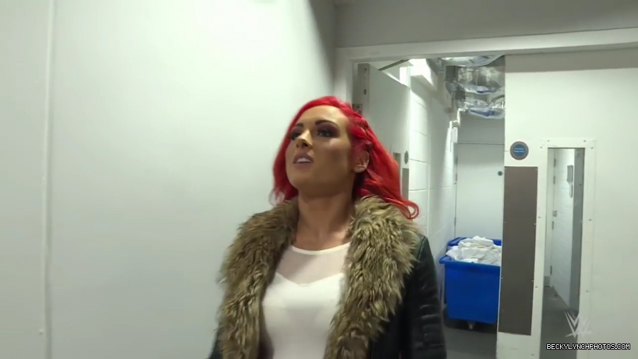 Becky_Lynch_arrives_at_the_SSE_Hydro__SmackDown_LIVE_Exclusive2C_Nov__82C_2016_mp41491.jpg