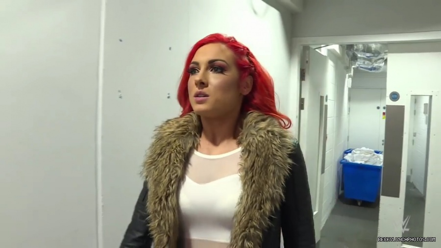 Becky_Lynch_arrives_at_the_SSE_Hydro__SmackDown_LIVE_Exclusive2C_Nov__82C_2016_mp41493.jpg