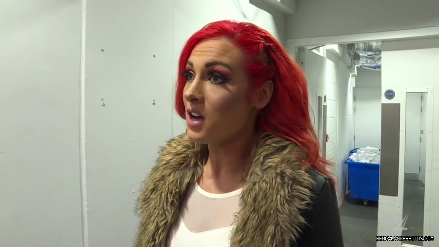 Becky_Lynch_arrives_at_the_SSE_Hydro__SmackDown_LIVE_Exclusive2C_Nov__82C_2016_mp41499.jpg