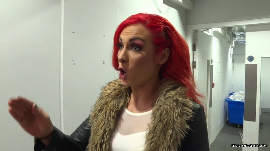 Becky_Lynch_arrives_at_the_SSE_Hydro__SmackDown_LIVE_Exclusive2C_Nov__82C_2016_mp41501.jpg