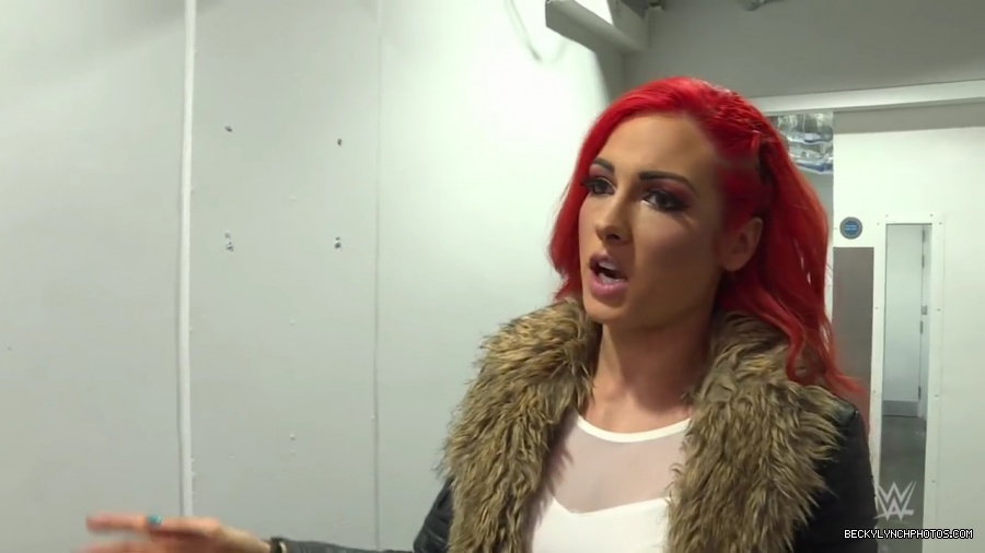 Becky_Lynch_arrives_at_the_SSE_Hydro__SmackDown_LIVE_Exclusive2C_Nov__82C_2016_mp41508.jpg