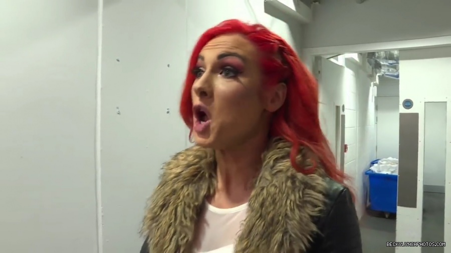 Becky_Lynch_arrives_at_the_SSE_Hydro__SmackDown_LIVE_Exclusive2C_Nov__82C_2016_mp41513.jpg