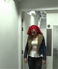 Becky_Lynch_arrives_at_the_SSE_Hydro__SmackDown_LIVE_Exclusive2C_Nov__82C_2016_mp41490.jpg