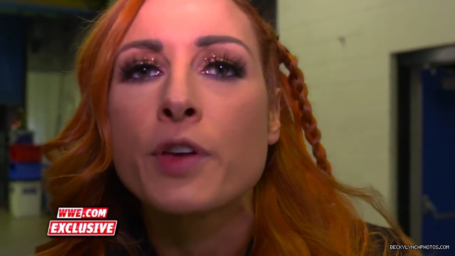 Becky_Lynch_to_sign_Royal_Rumble_contract__Raw_Exclusive2C_Jan__132C_2020_mp41541.jpg
