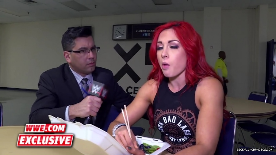 Becky_Lynch_refuses_to_let_Emma_ruin_her_meal__Raw_Fallout2C_April_252C_2016_mp42041.jpg
