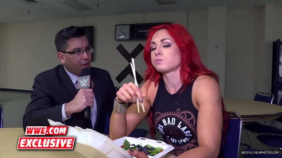 Becky_Lynch_refuses_to_let_Emma_ruin_her_meal__Raw_Fallout2C_April_252C_2016_mp42043.jpg