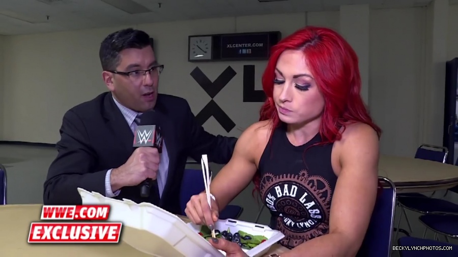 Becky_Lynch_refuses_to_let_Emma_ruin_her_meal__Raw_Fallout2C_April_252C_2016_mp42044.jpg