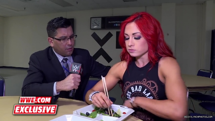 Becky_Lynch_refuses_to_let_Emma_ruin_her_meal__Raw_Fallout2C_April_252C_2016_mp42070.jpg