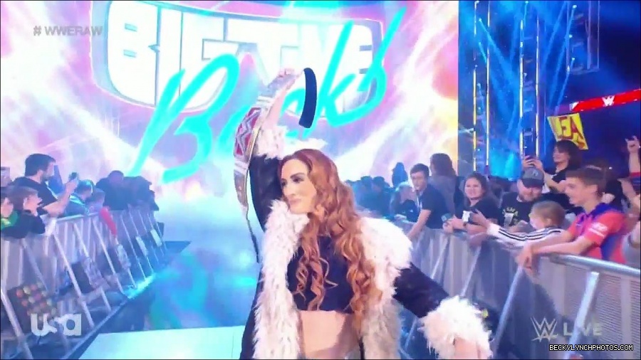 WWE_Monday_Night_Raw_2022_01_03_720p_HDTV_x264-NWCHD_mp4_002337370.jpg