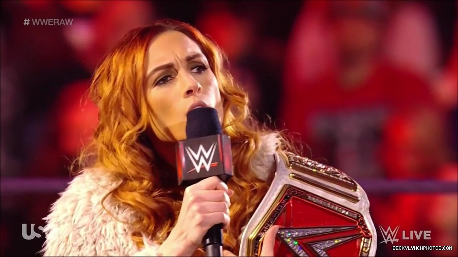 WWE_Monday_Night_Raw_2022_01_03_720p_HDTV_x264-NWCHD_mp4_002496029.jpg