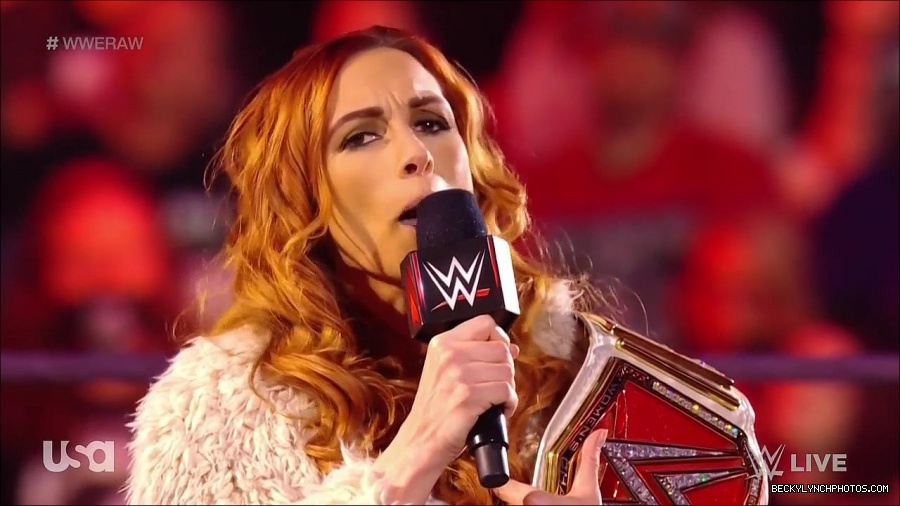 WWE_Monday_Night_Raw_2022_01_03_720p_HDTV_x264-NWCHD_mp4_002497230.jpg