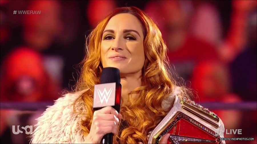 WWE_Monday_Night_Raw_2022_01_03_720p_HDTV_x264-NWCHD_mp4_002499232.jpg