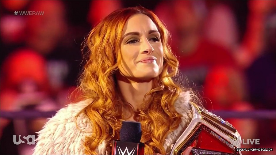 WWE_Monday_Night_Raw_2022_01_03_720p_HDTV_x264-NWCHD_mp4_002500434.jpg