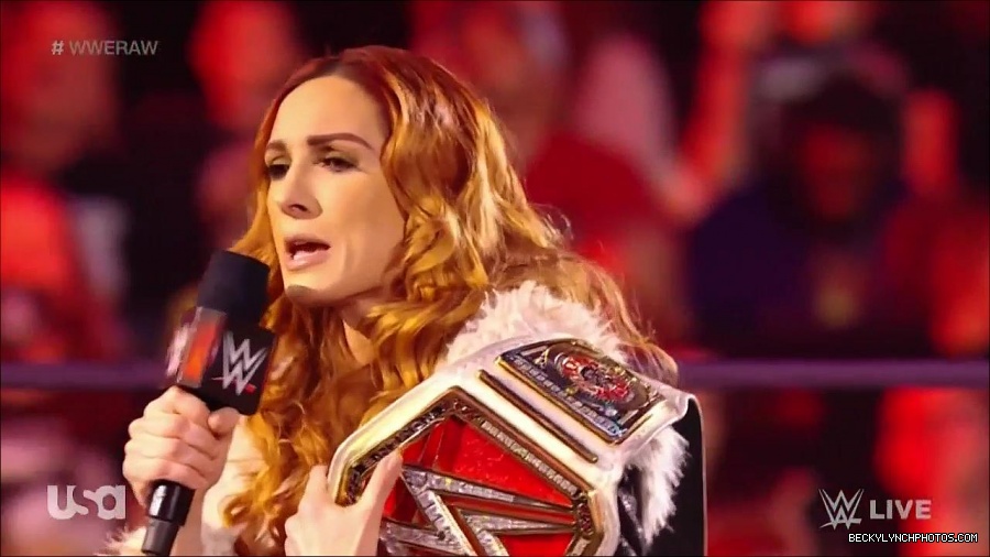 WWE_Monday_Night_Raw_2022_01_03_720p_HDTV_x264-NWCHD_mp4_002511645.jpg