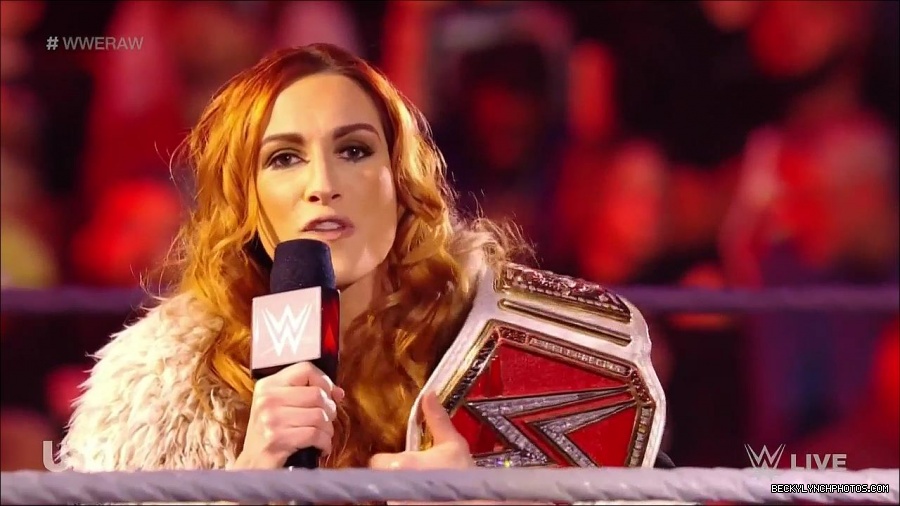 WWE_Monday_Night_Raw_2022_01_03_720p_HDTV_x264-NWCHD_mp4_002528061.jpg