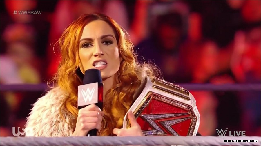 WWE_Monday_Night_Raw_2022_01_03_720p_HDTV_x264-NWCHD_mp4_002529262.jpg