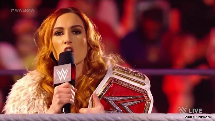 WWE_Monday_Night_Raw_2022_01_03_720p_HDTV_x264-NWCHD_mp4_002530063.jpg