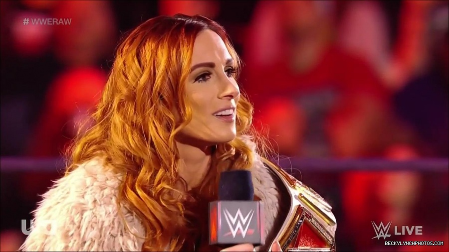 WWE_Monday_Night_Raw_2022_01_03_720p_HDTV_x264-NWCHD_mp4_002534468.jpg