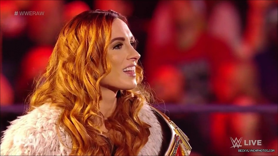 WWE_Monday_Night_Raw_2022_01_03_720p_HDTV_x264-NWCHD_mp4_002535669.jpg