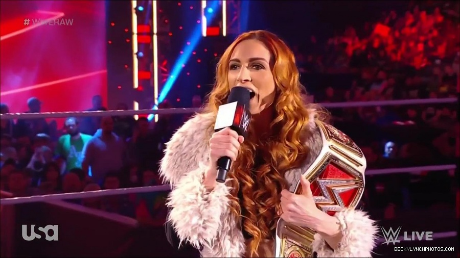WWE_Monday_Night_Raw_2022_01_03_720p_HDTV_x264-NWCHD_mp4_002539673.jpg