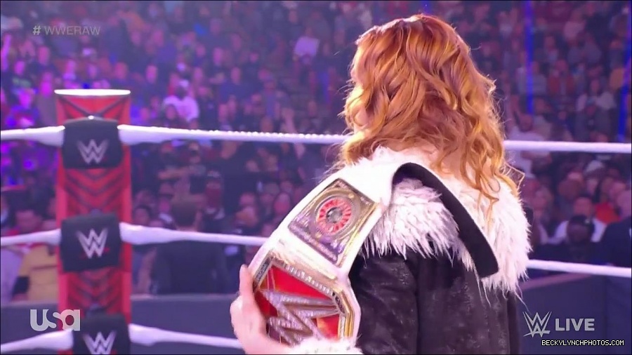 WWE_Monday_Night_Raw_2022_01_03_720p_HDTV_x264-NWCHD_mp4_002605739.jpg