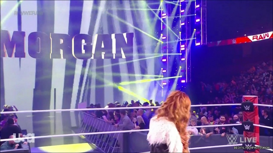 WWE_Monday_Night_Raw_2022_01_03_720p_HDTV_x264-NWCHD_mp4_002606540.jpg