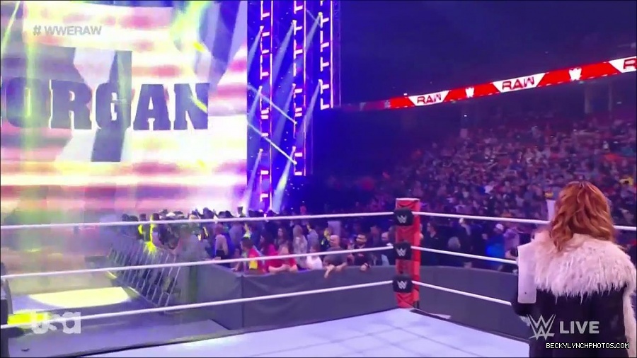 WWE_Monday_Night_Raw_2022_01_03_720p_HDTV_x264-NWCHD_mp4_002608542.jpg