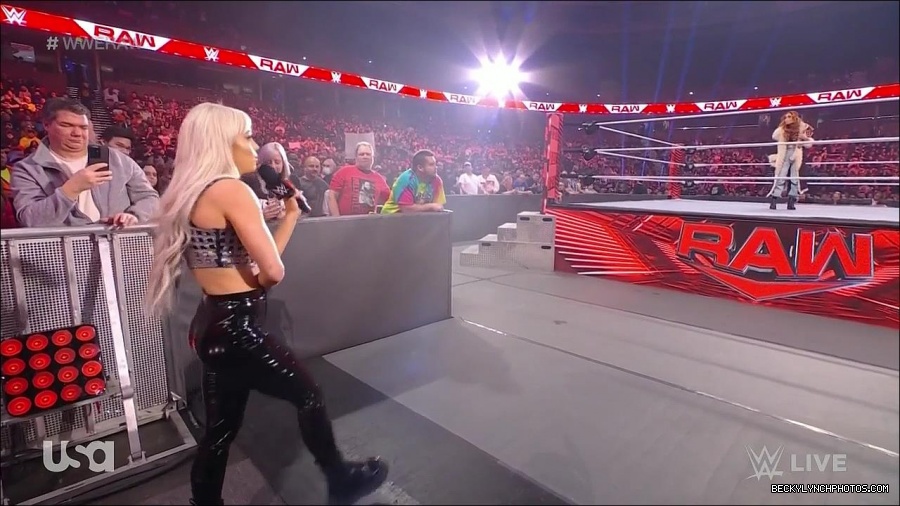 WWE_Monday_Night_Raw_2022_01_03_720p_HDTV_x264-NWCHD_mp4_002652185.jpg