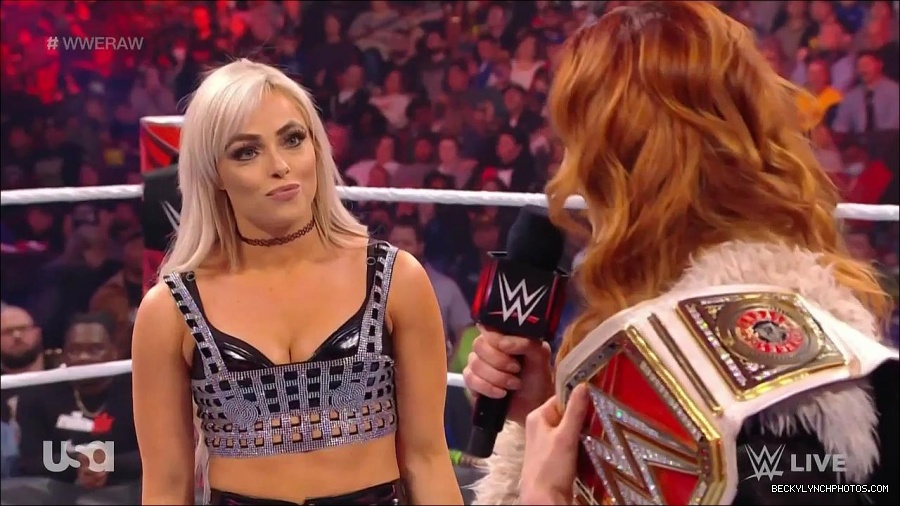 WWE_Monday_Night_Raw_2022_01_03_720p_HDTV_x264-NWCHD_mp4_002695428.jpg